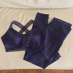 Fabletics Bra Top & Capri Leggings